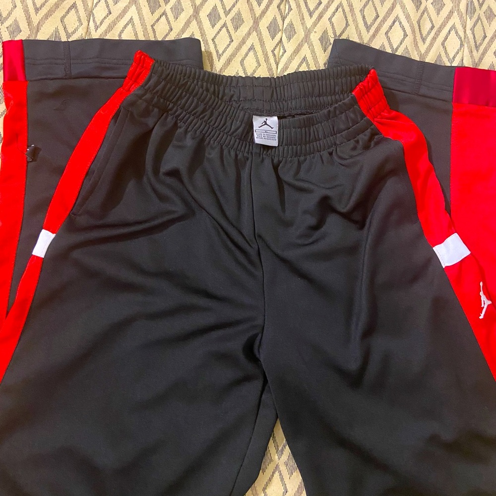Youth XL Jordan Sweatpants Black W/ Red Stripe